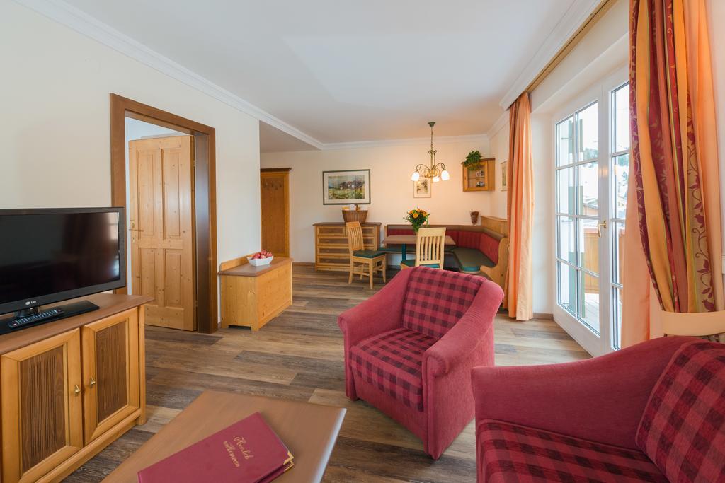 Landhaus St. Georg オーバータウエルン エクステリア 写真